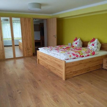Ferienwohnung Kreuzgasse Бад-Франкенгаузен Екстер'єр фото